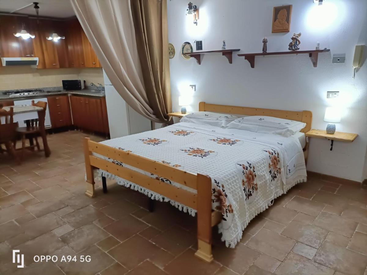 La Taverna Di Angela Амендолара Экстерьер фото